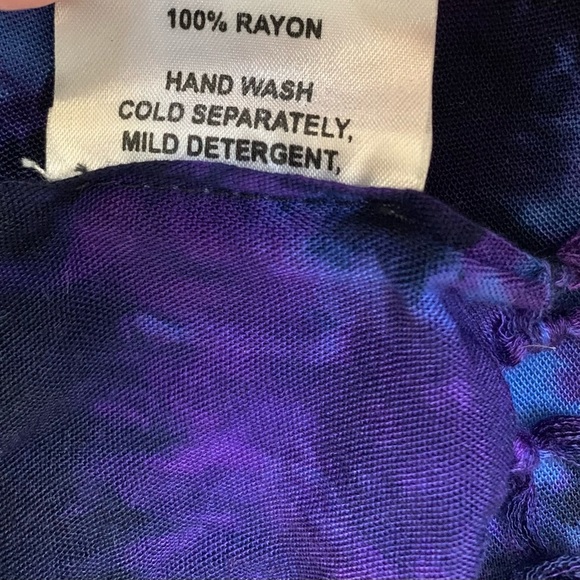 Sarong - Picture 6 of 7